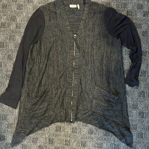 Ali Miles black/grey cardigan with gunmetal zipper front and two side pockets L